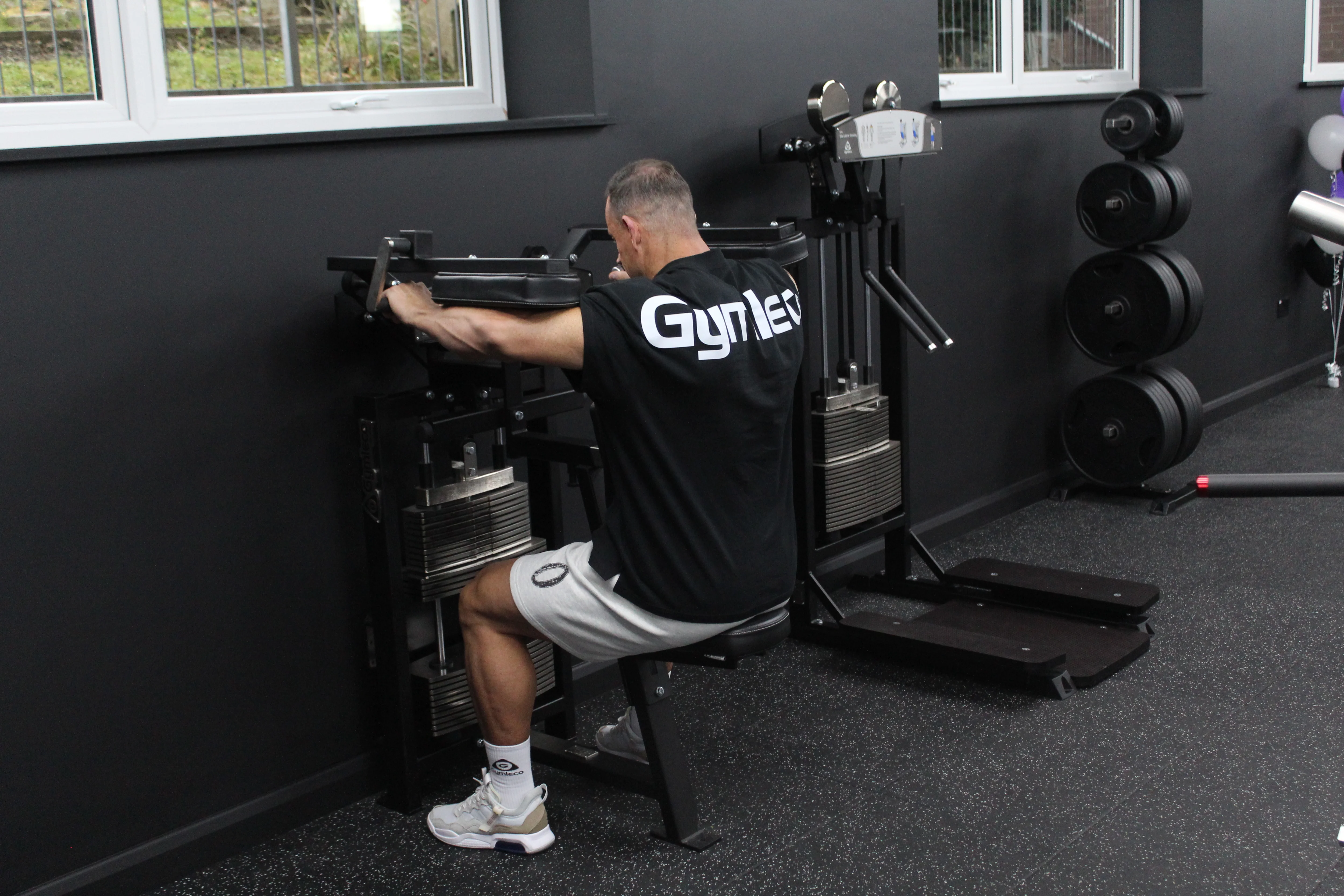 East Side Gym showroom